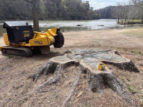  alt='Dustin and his guys were amazing!! Talked to him and he was here with in an hour and he and his crew started that afternoon'