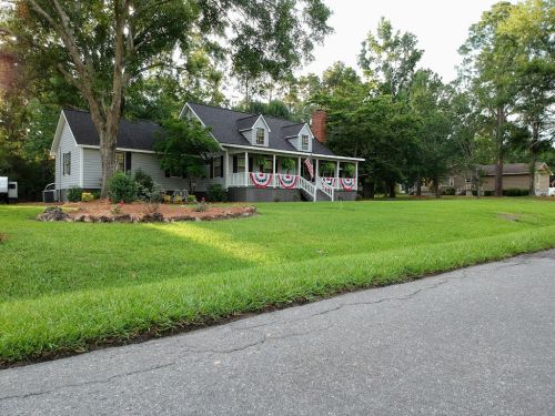  alt='We have a large yard with many large beds. R and G maintains our yard so well'