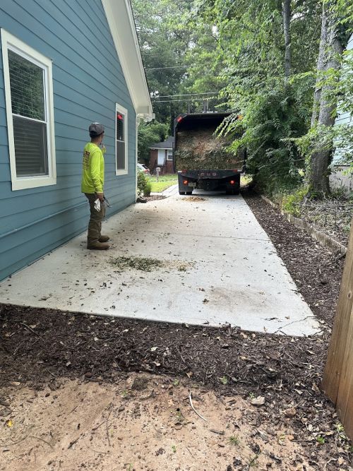  alt='Five-Star Experience with ES Tree Service – Atlanta Area I placed a free 