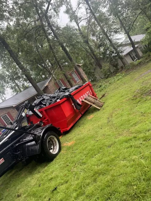 A Reliable and Refreshing Experience with SDS Dumpster Rental! I recently had the pleasure of working with SDS Dumpster