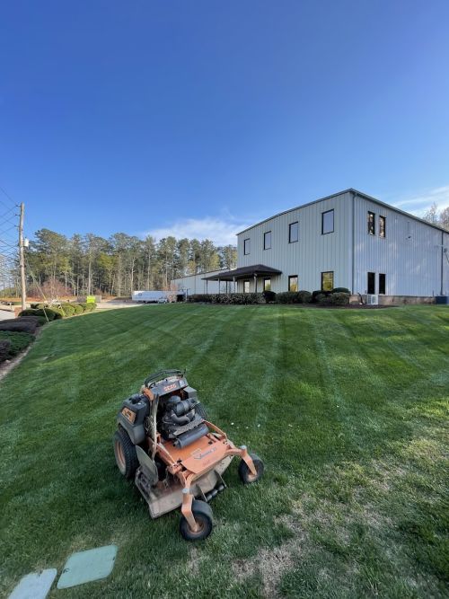  alt='Nacho and crew did a FANTASTIC job on my yard! They weeded, trimmed bushes, spread mulch and pinestraw on several beds'