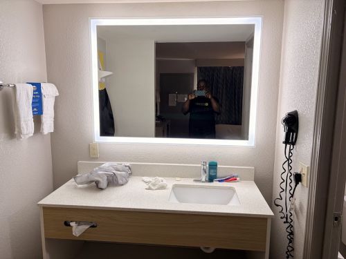  alt='This hotel has one of the worst staff in the industry. They are family members of the owner and they don’t really care much'